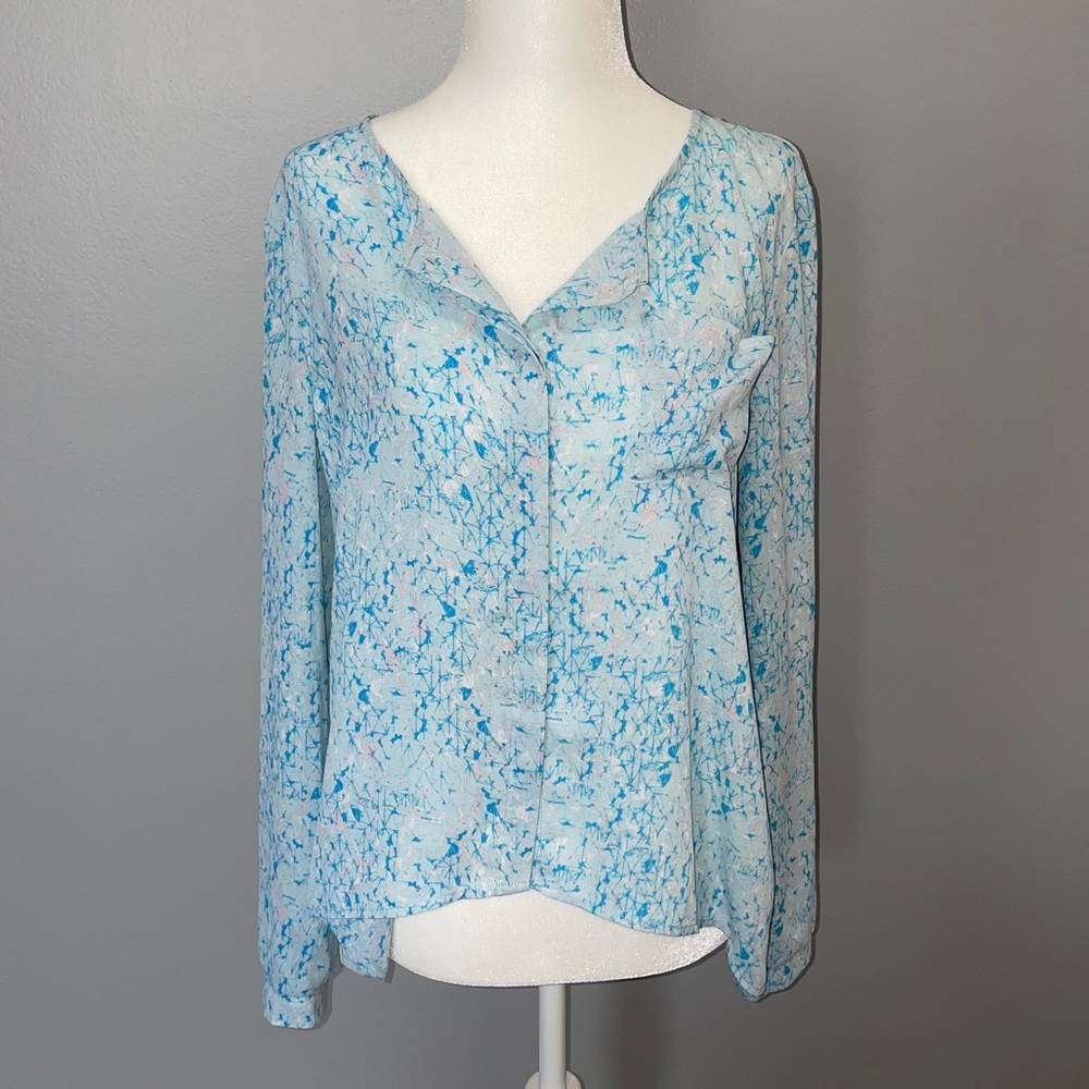 NWOT CHELSEA28 Button Down Long Sleeve Split Back Blouse Size XS